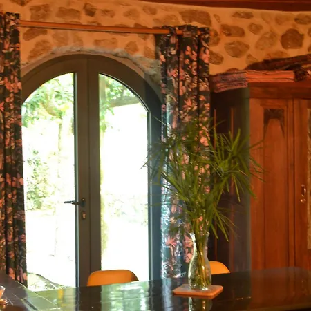 Quinta Abelha بيت للعطل